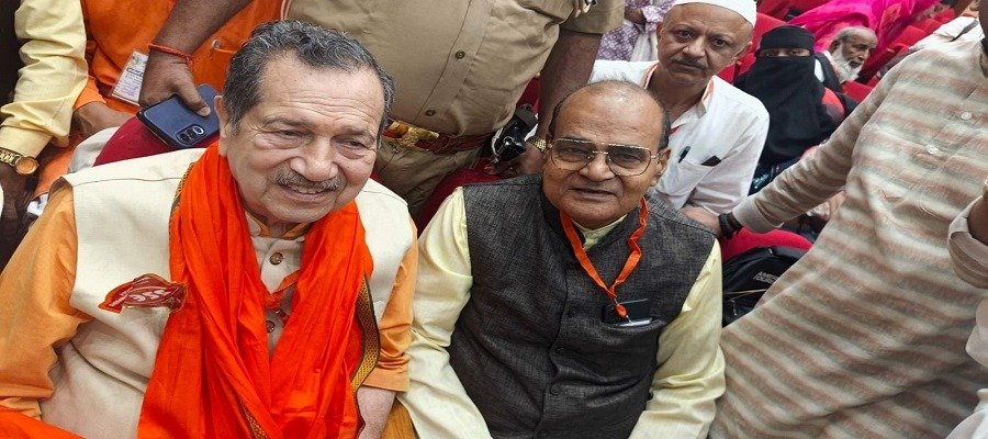 Dr. Indresh Kumar Ji
